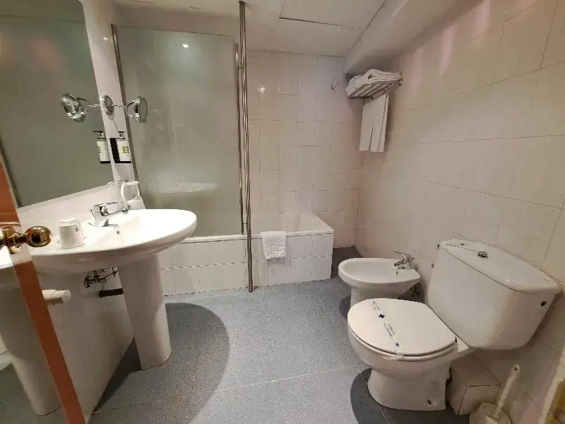 Standard Quadruple room with balcony