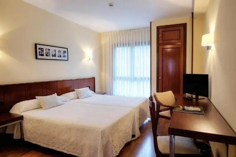 Palacio Arias and Hotel y Apartamentos Arias - Chambres
