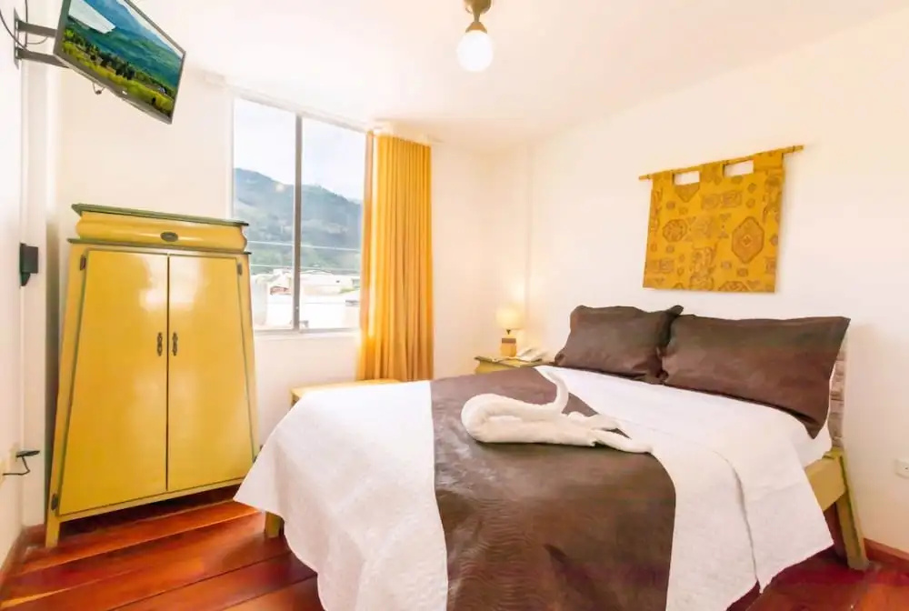 Economy room