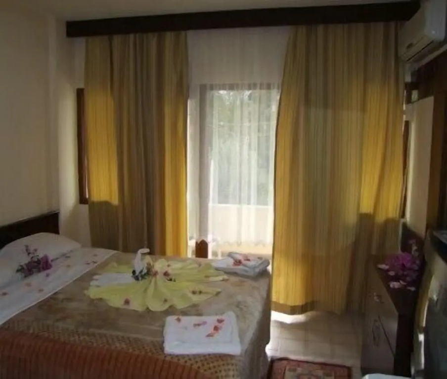 Standard Double room with balcony (full double bed)