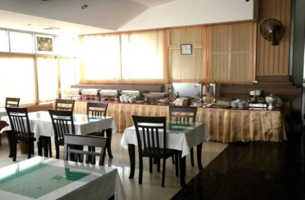 Hotel photo 12