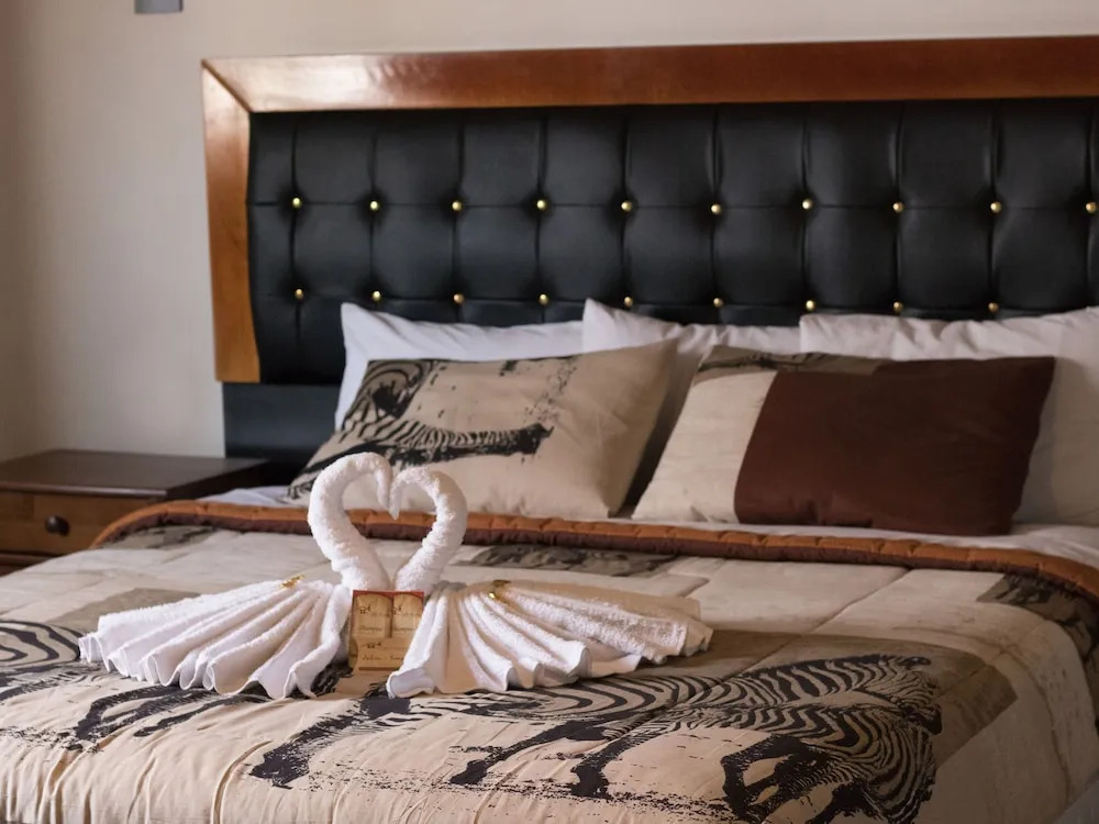 Superior Double Studio full double bed