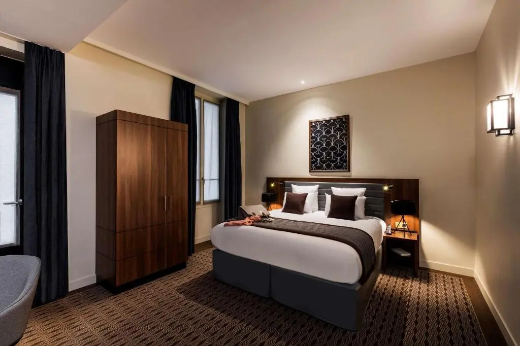 Double Junior Suite full double bed
