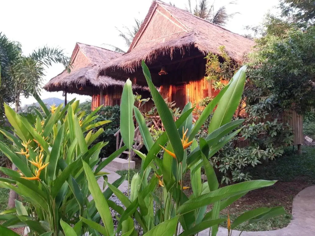 Standard Double Bungalow (twin beds)
