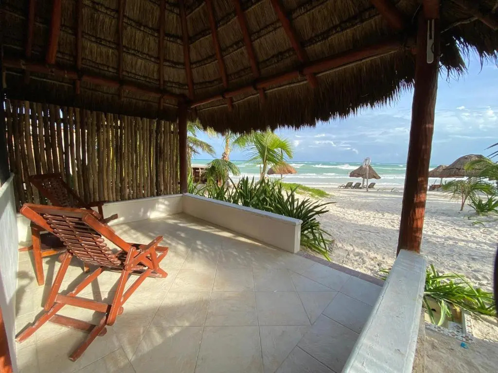 Bungalow beachfront