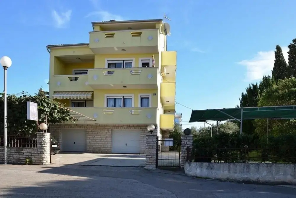 Vinko - 100m From Beach - A1