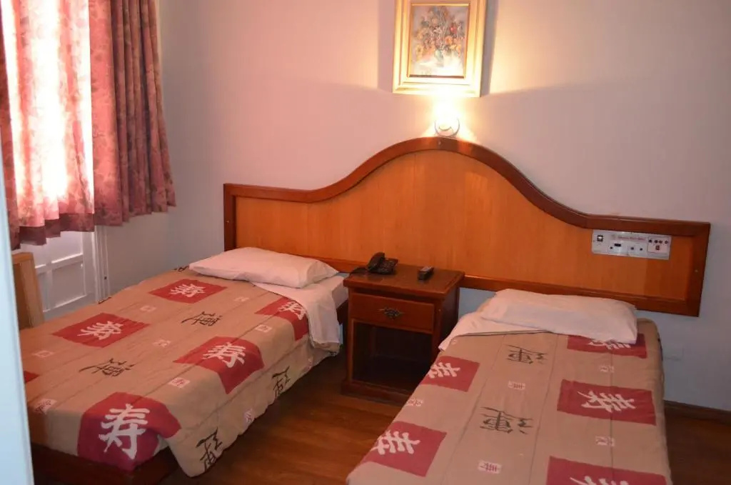 Reinales Plaza Hotel - Chambres