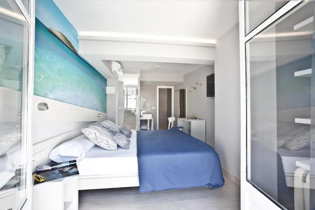 Ryans La Marina - Chambres