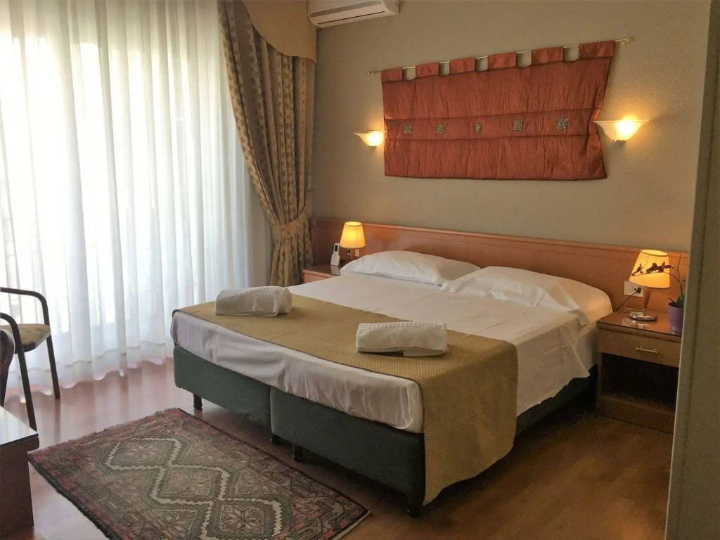 Smart Hotel Gallery House - Général