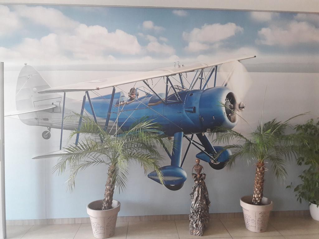 gallery_image_hidden_6