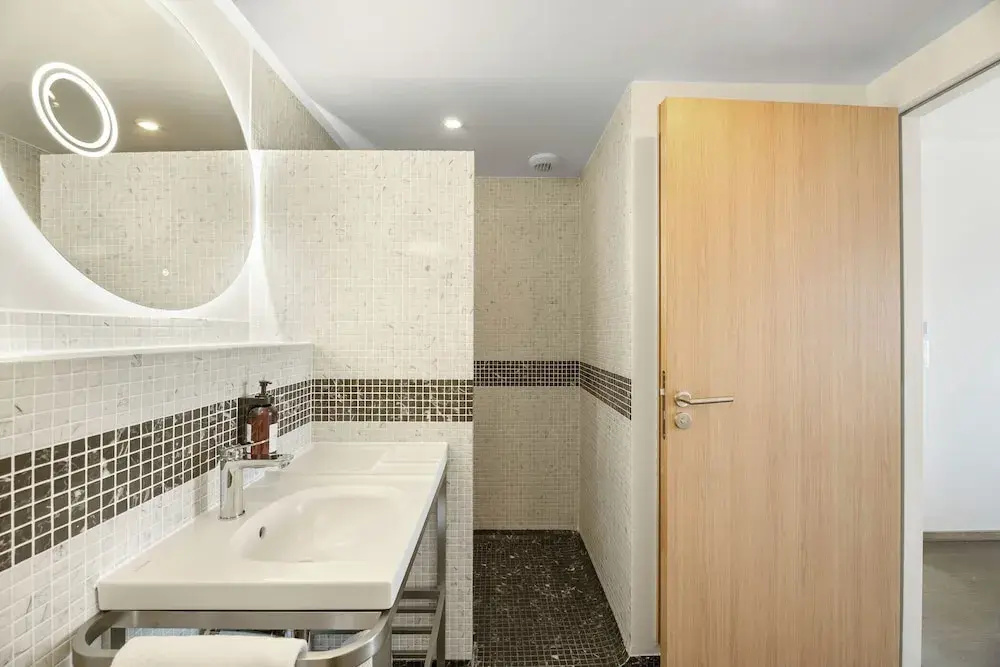 Voir la photo 3 — Novaya Suites