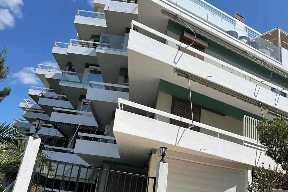 Stunning View Seaside 1-bed Apartment in Saronida
