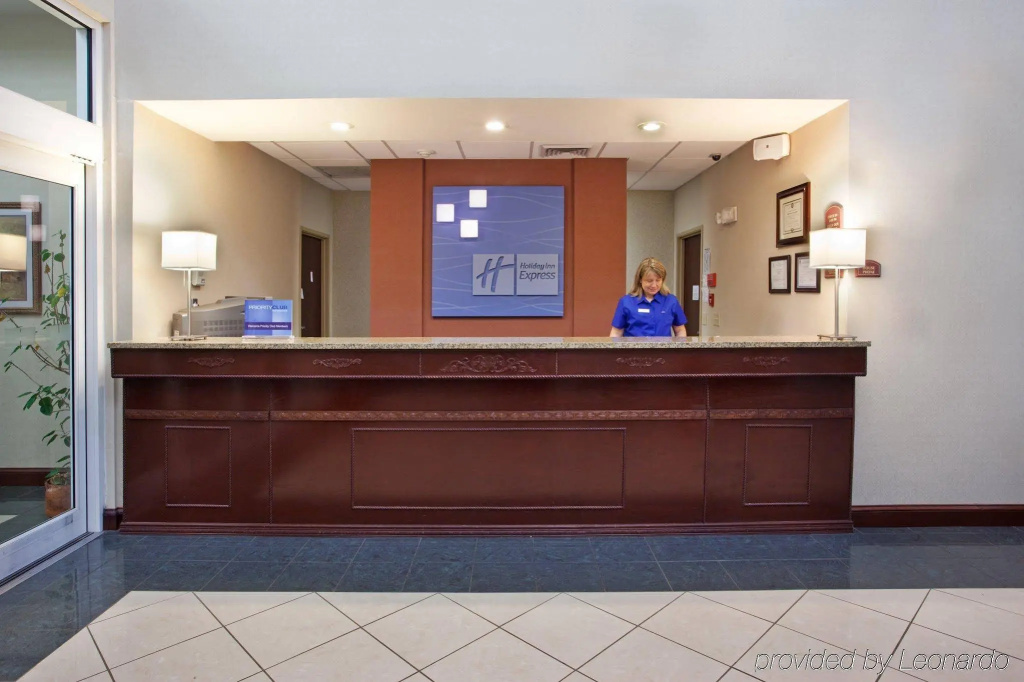 Holiday Inn Express Hotel & Suites Commerce-Tanger Outlets - Général