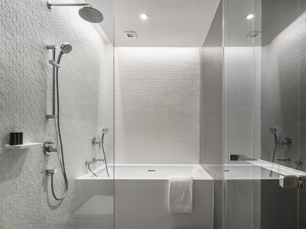 Апартаменты Superior с 2 комнатами в Oakwood Suites Bangkok