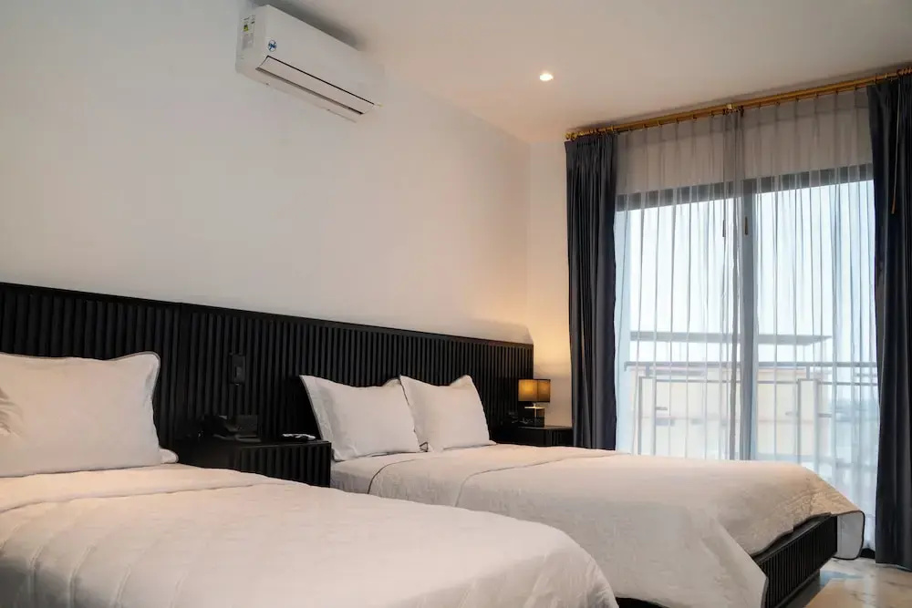 Comfort Double room with balcony and with ocean view (twin beds)