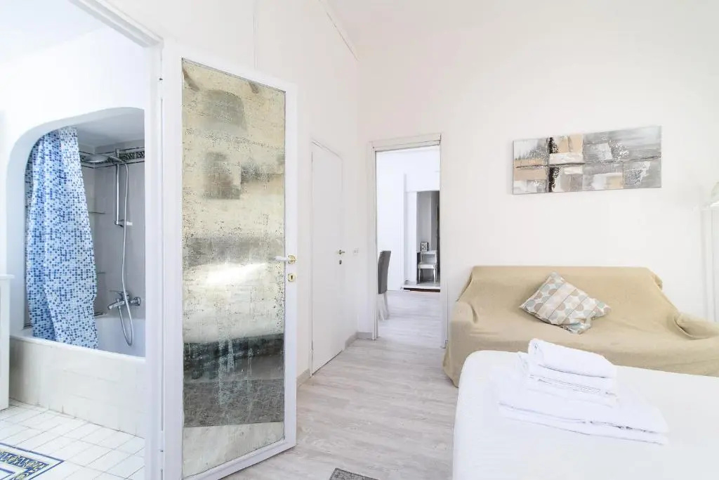 White terrace apartment navona