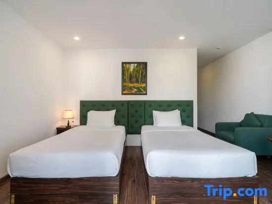 Deluxe Double room with balcony (twin beds)