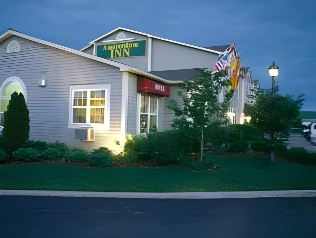 Amsterdam Inn & Suites Sussex