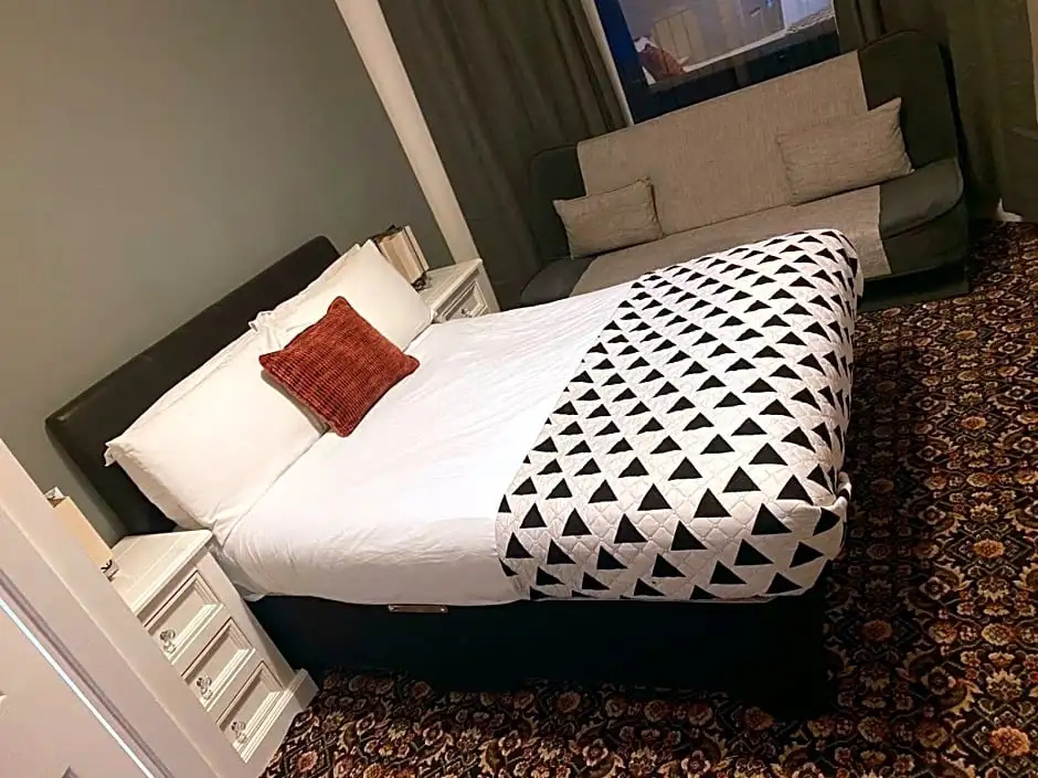 Deluxe Double room with sea view (full double bed)