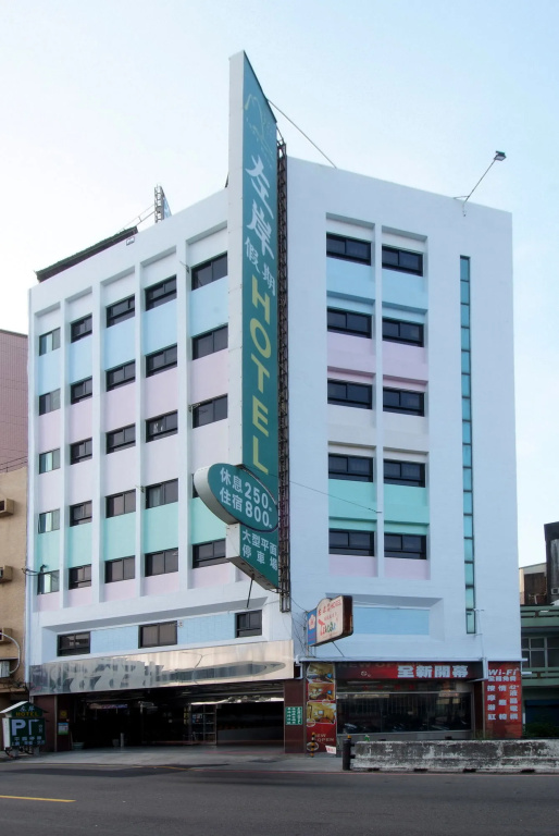 Left Bank Hotel