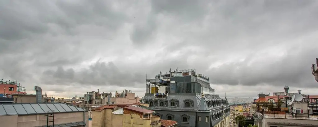 Pera Capitol