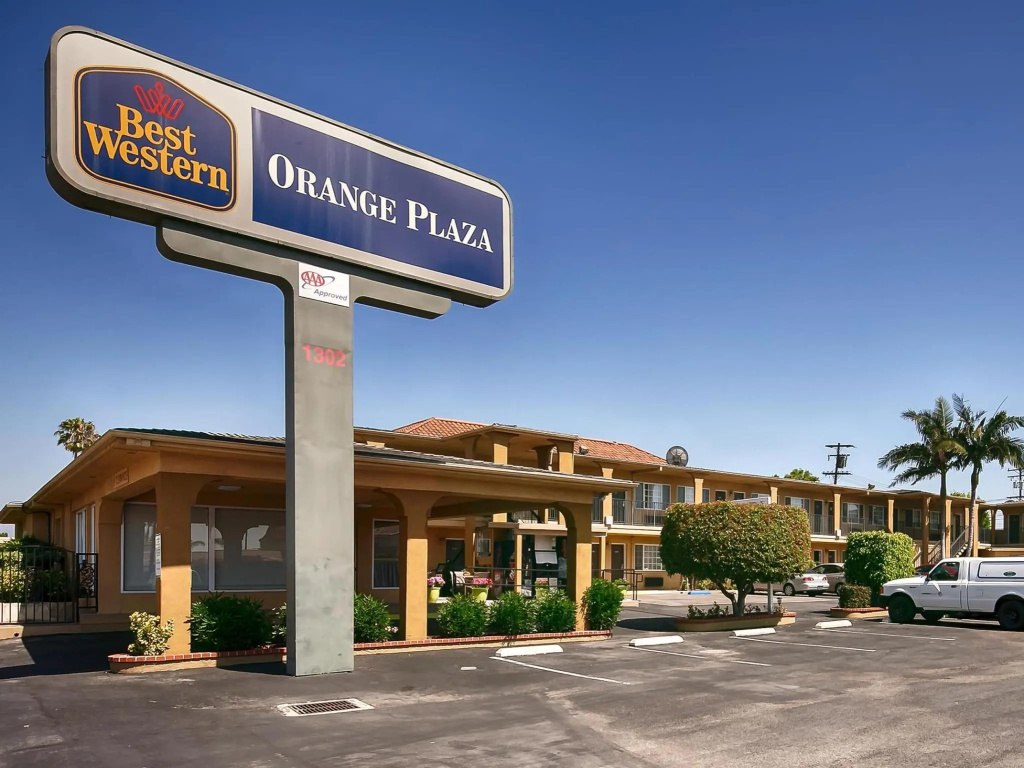 Best Western Orange Plaza