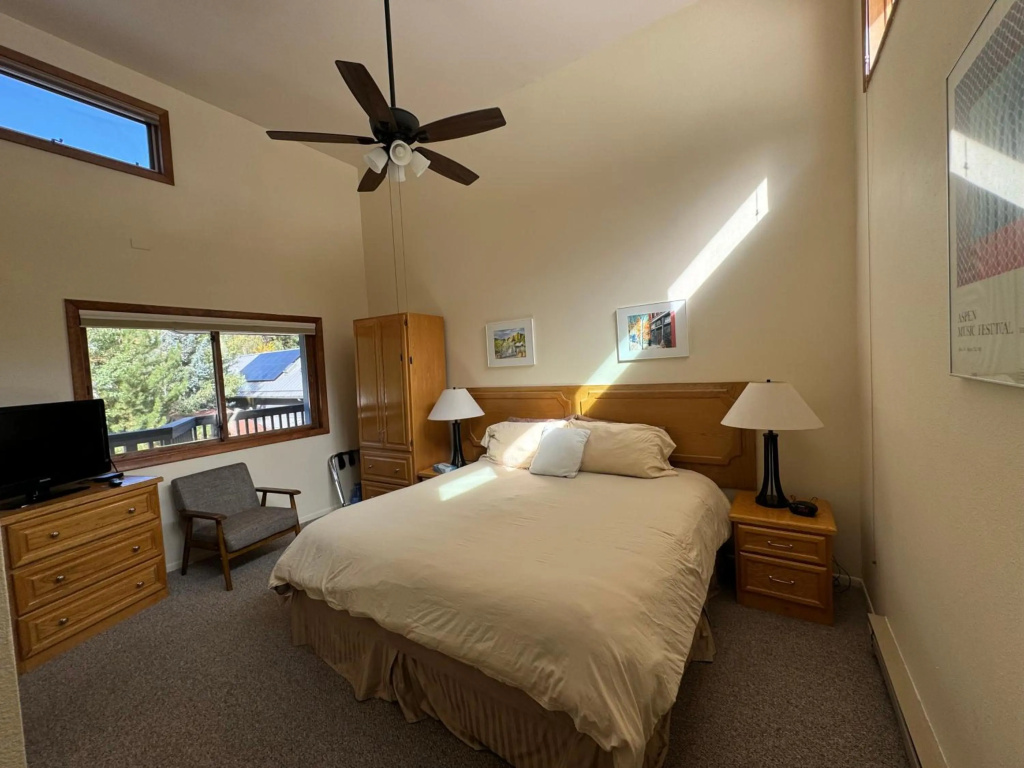 Shadow Mountain Lodge — 3