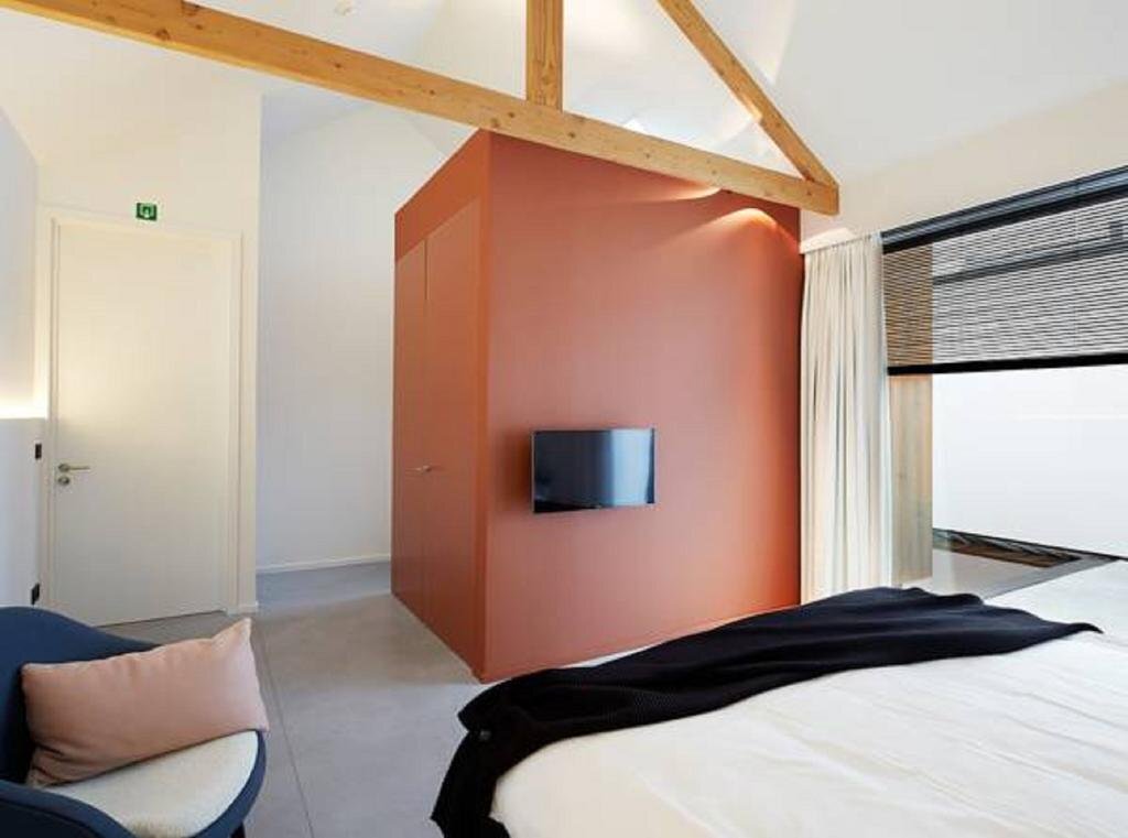 B&B Ceder10 by null