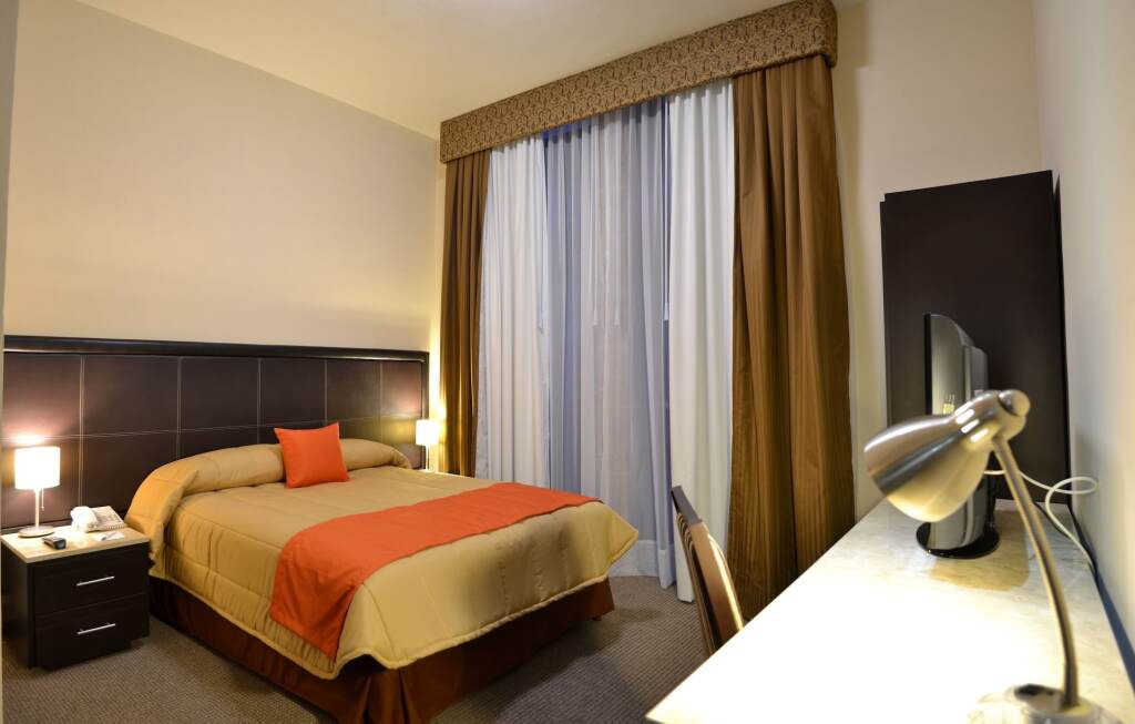 Hotel San Francisco by null