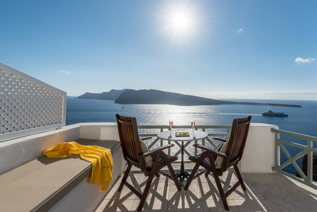 Balcony & Terrace