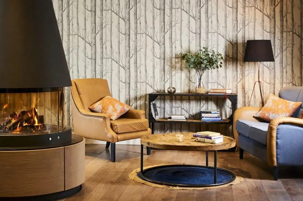 Lobby & Reception