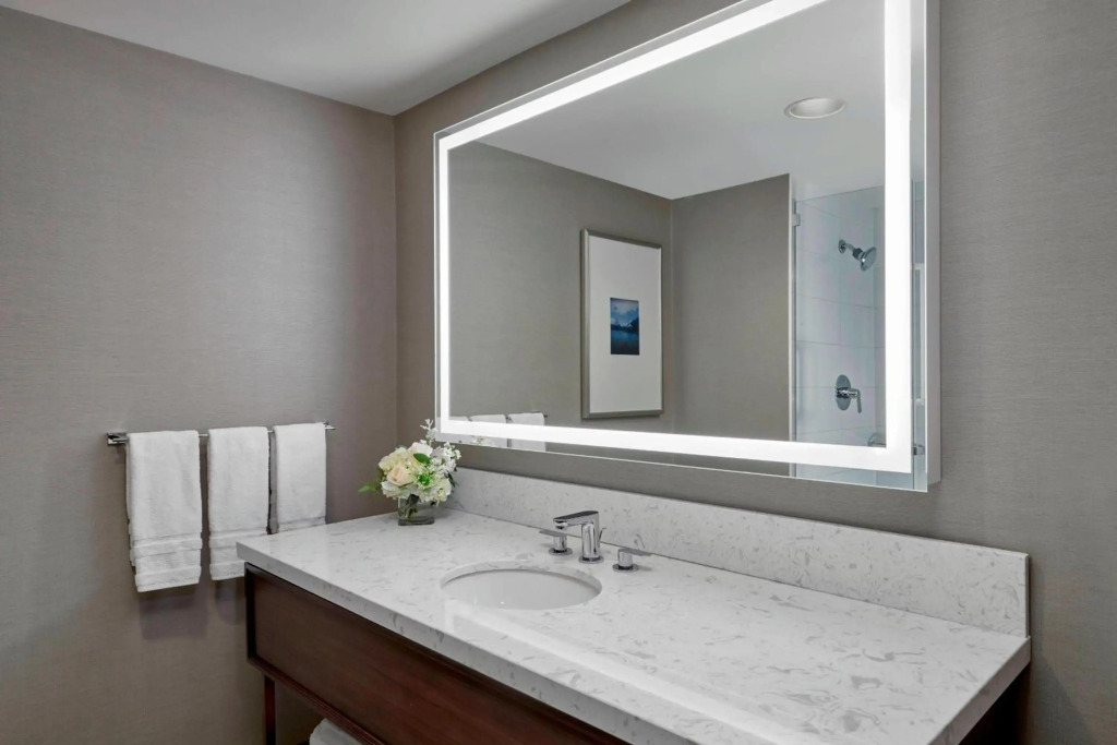 Sheraton Vancouver Guildford Hotel - фото 35