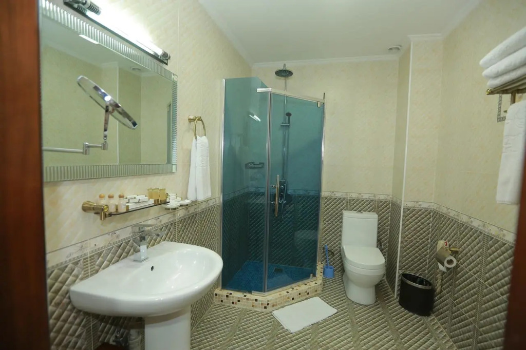 Отель Hayot — фото 6