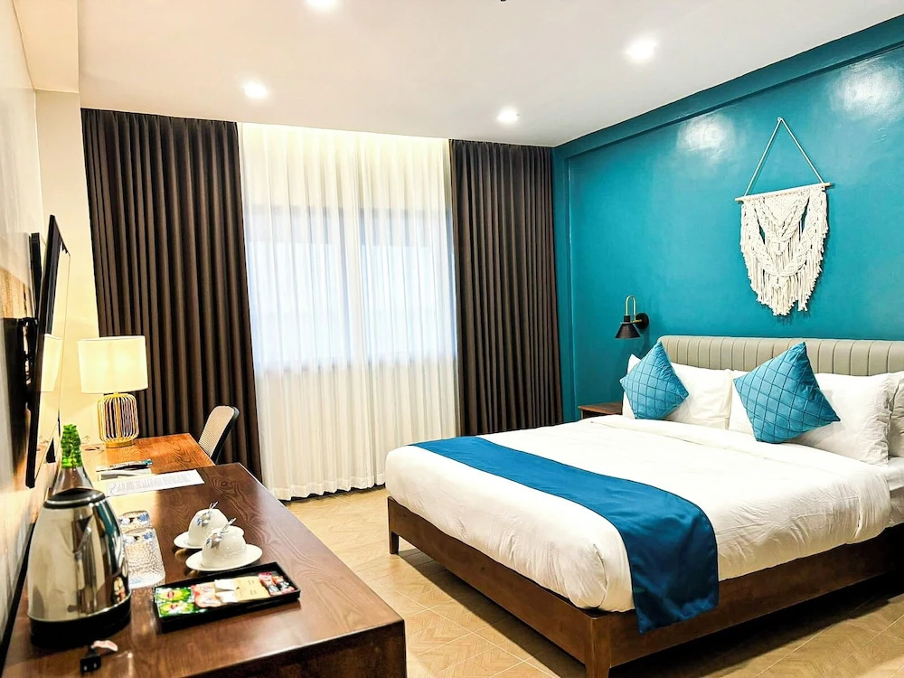 Superior Double room (full double bed)