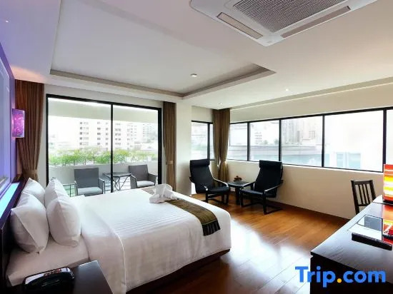 Люкс Deluxe в Hotel Mermaid Bangkok