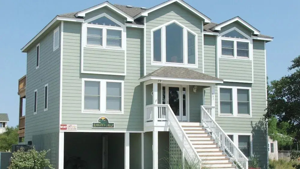 Ashley's Nest - 6 Br home by RedAwning