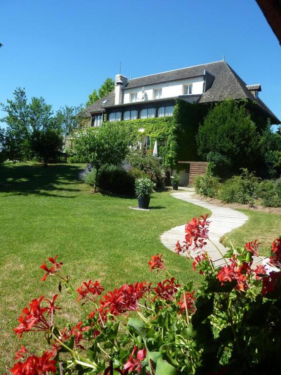 Ermitage de Corton by null