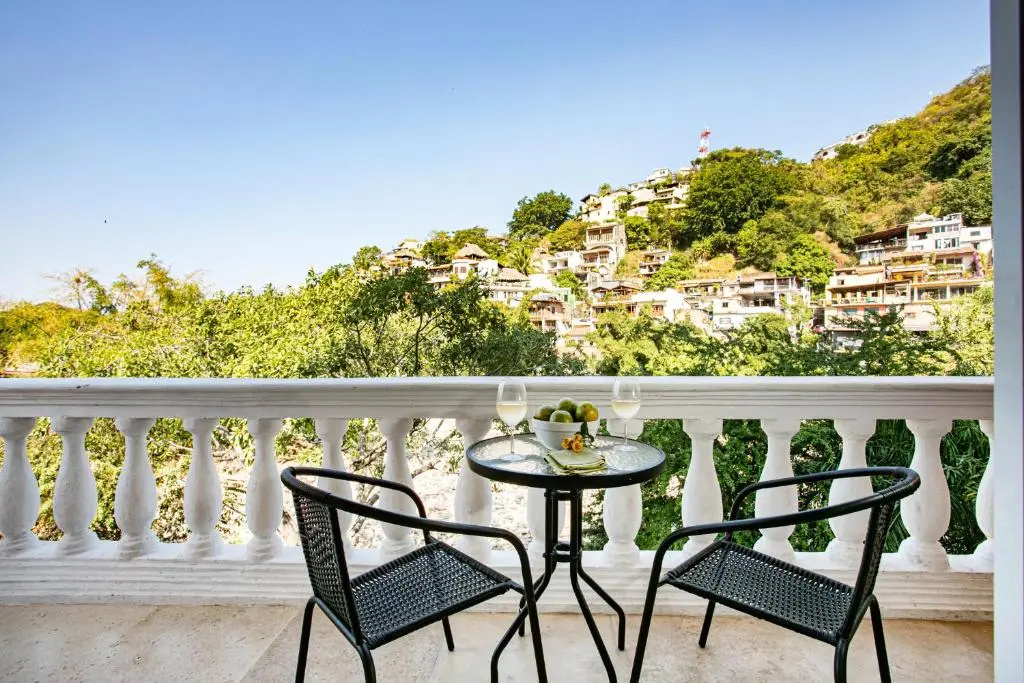 Balcony & Terrace