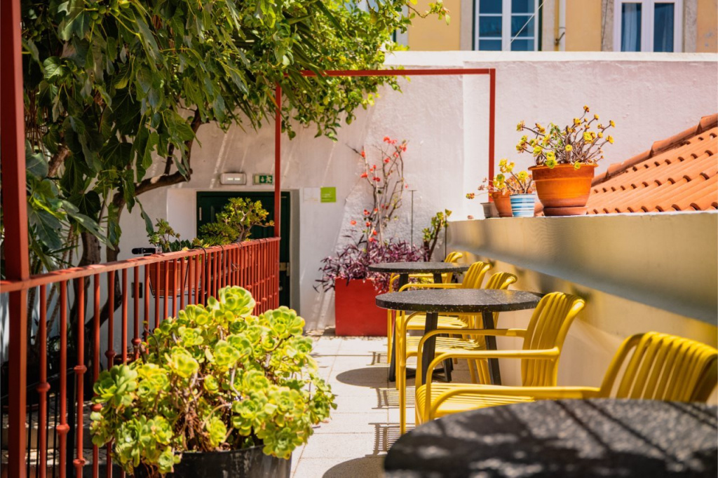 Casa do Bairro by Shiadu