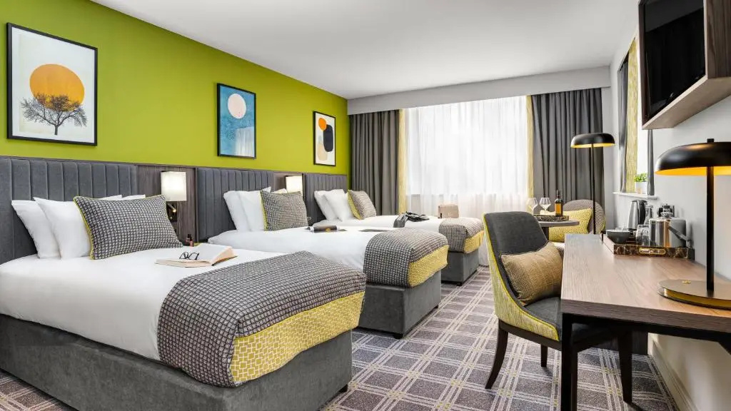 The Plaza Hotel - Chambres