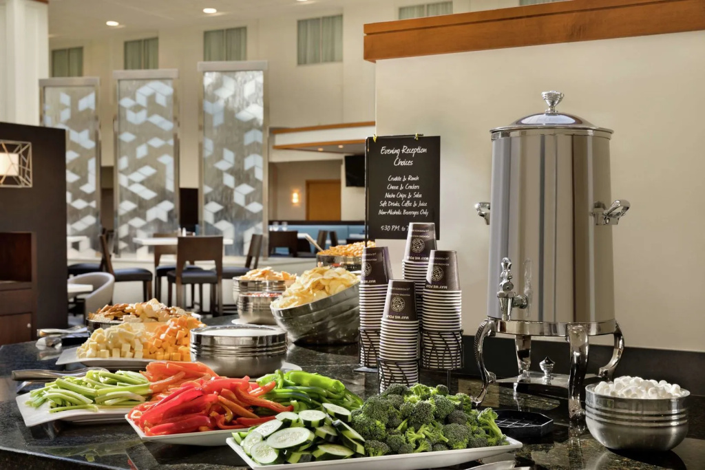 Embassy Suites Boston Logan Airport - Général