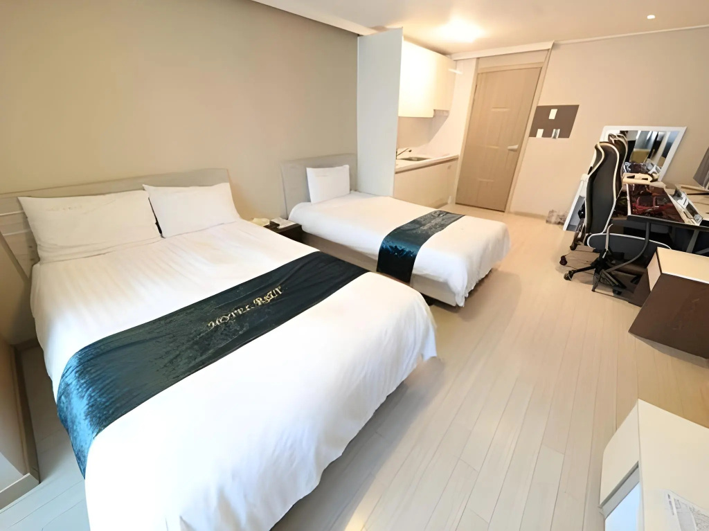 Joy Hotel — 2