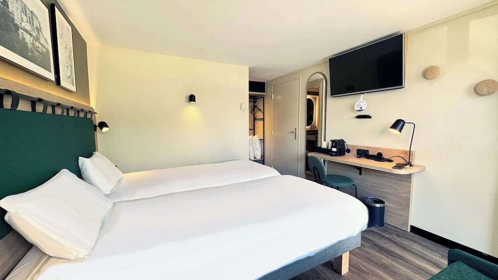 Standard Double room with balcony (twin beds)