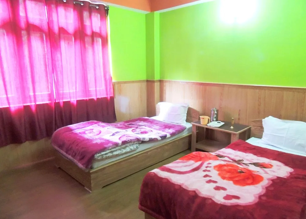 Deluxe Double room full double bed