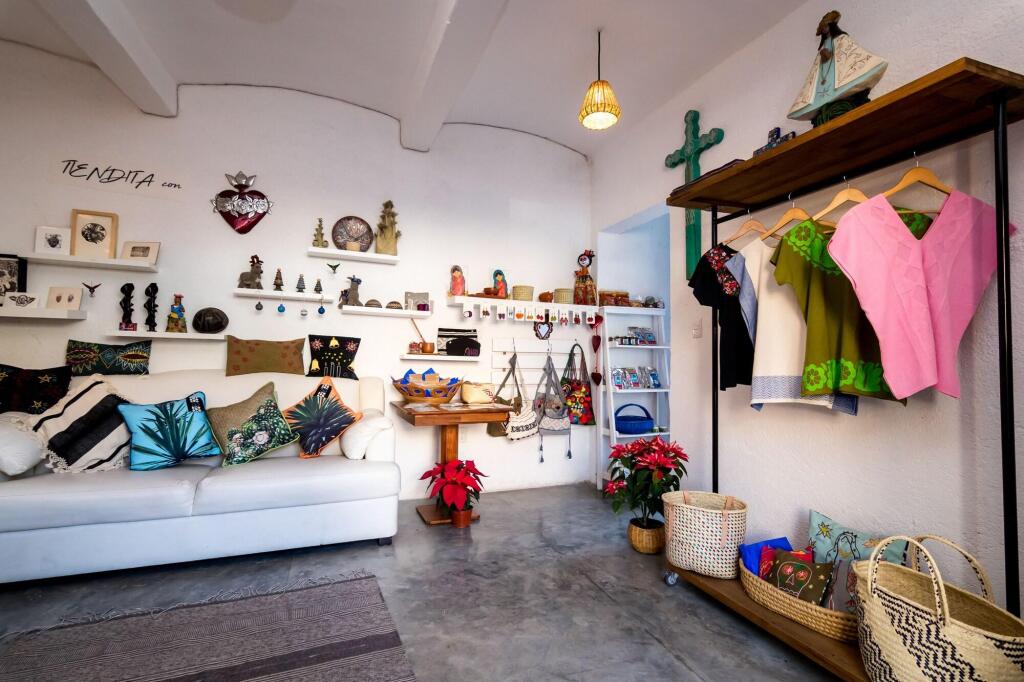 Hotel con Corazón picture