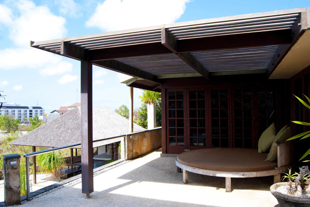 Balcony & Terrace