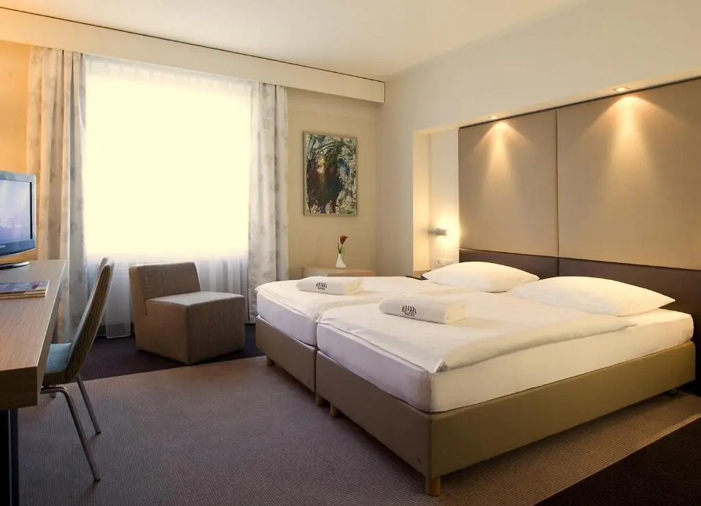 Standard Double room (full double bed)