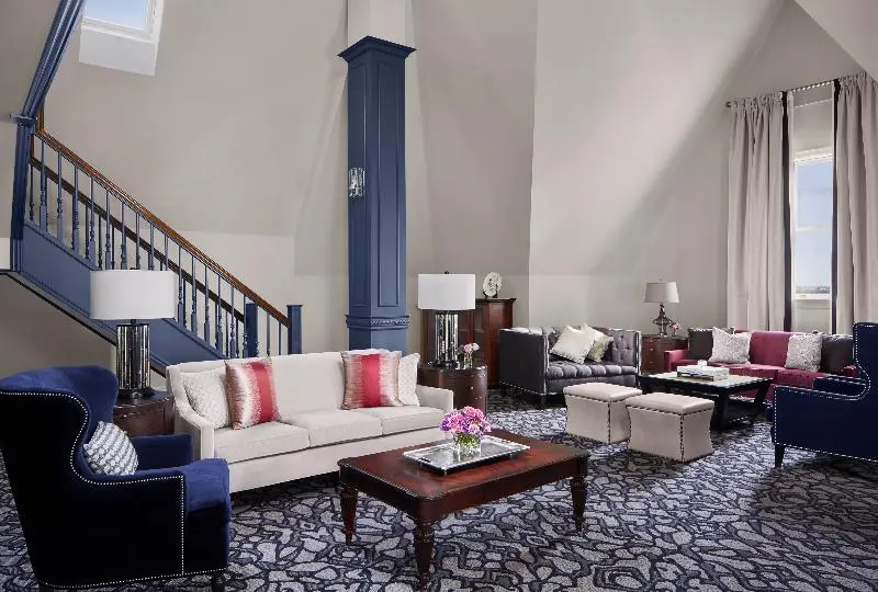 Fairmont Hotel Macdonald - Chambres