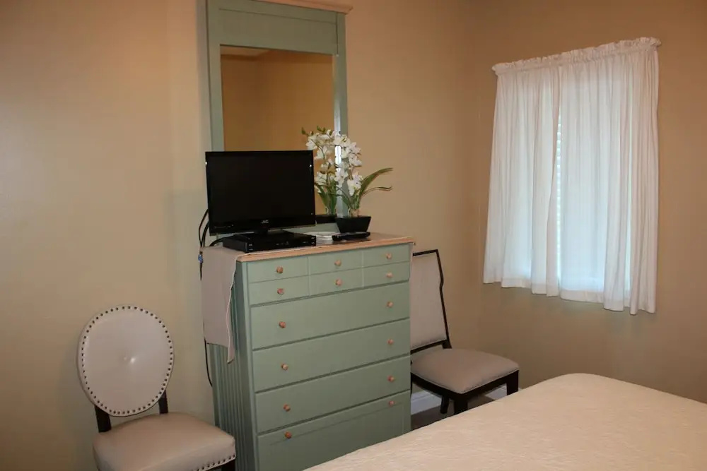 Lighthouse 1418 - 3 Br condo