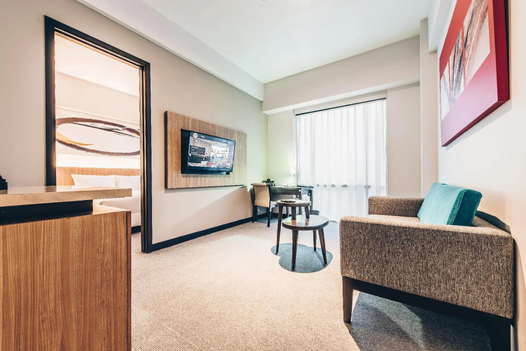 Premier Double room (full double bed)